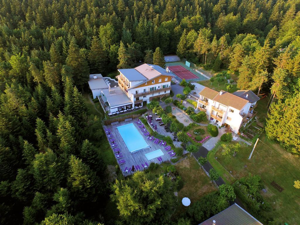 Logis Hotel Clair Matin Ле-Шамбон-сюр-Ліньон Екстер'єр фото